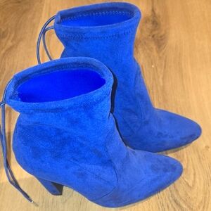 Like-New Electric Blue Suede Booties - JustFab